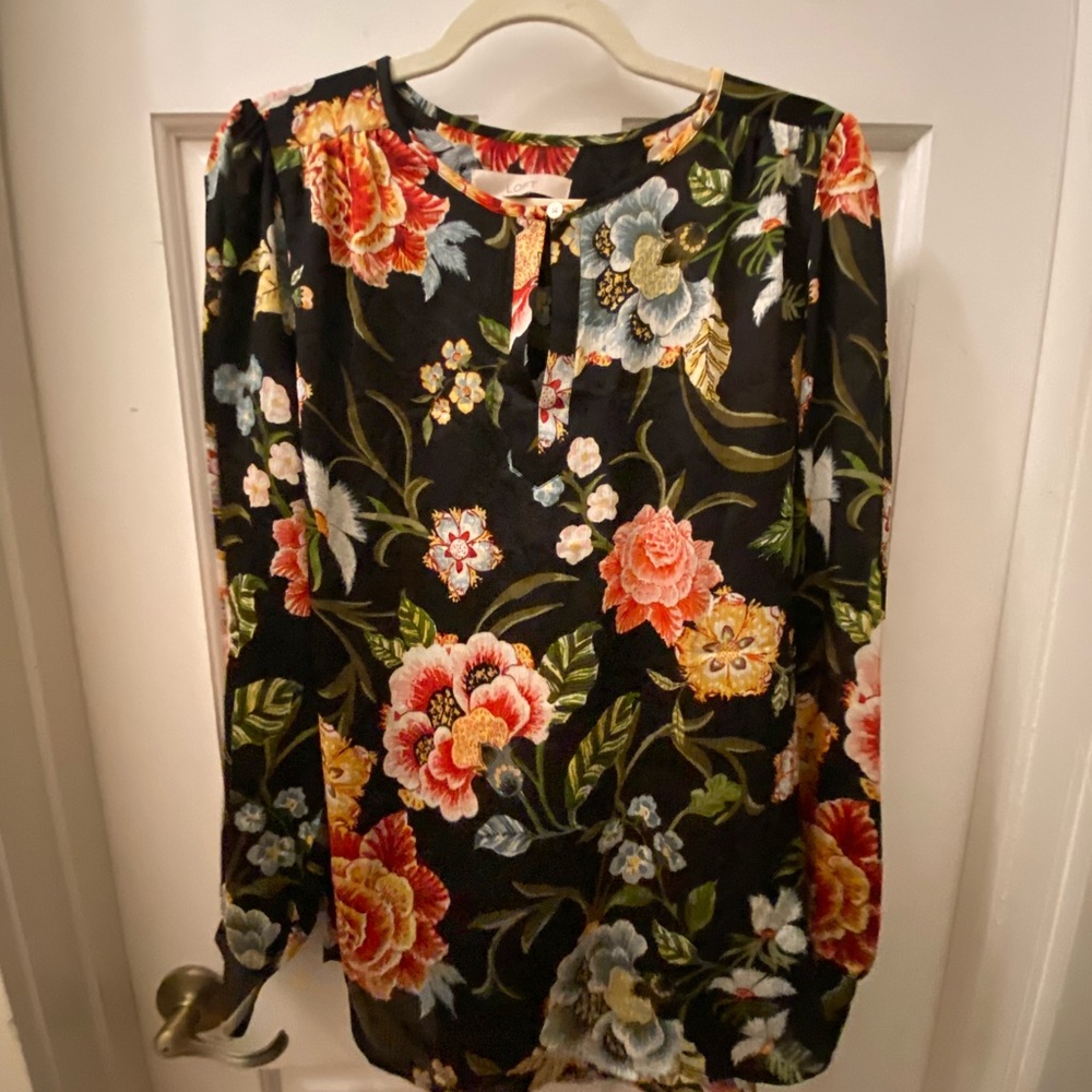LOFT Silky Floral Long Sleeve Blouse in Size Medium
